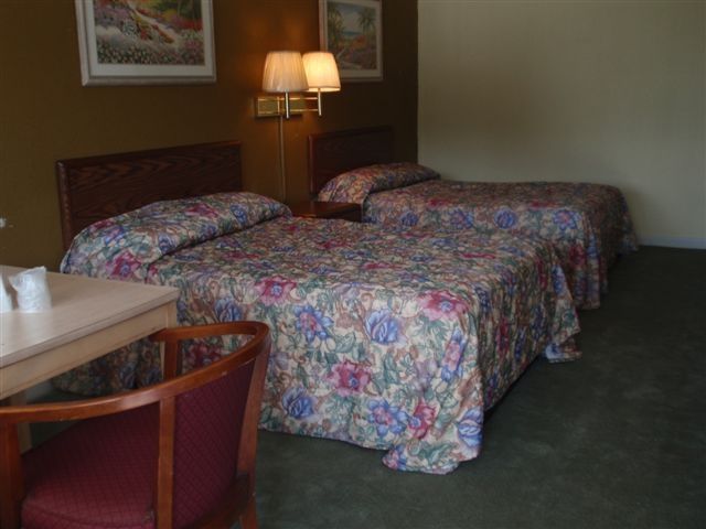 Travelers Budget Inn - Pocomoke Pocomoke City Room photo